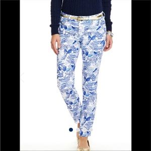 Vineyard Vines blue and white bird floral jeans